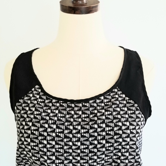 Paper Crane Black&White Sleeveless Rompers, Small - Picture 5 of 9